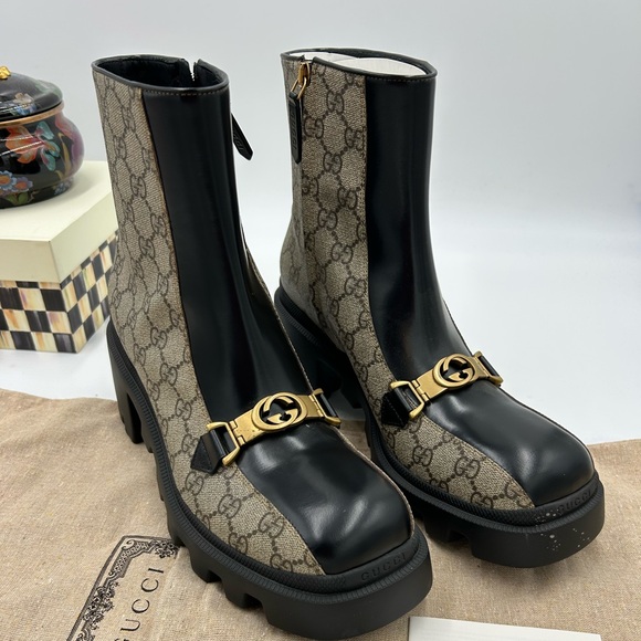 Women's Gucci GG  Supreme canvas/leather ankle boots size 41 made in Italy - Picture 1 of 9